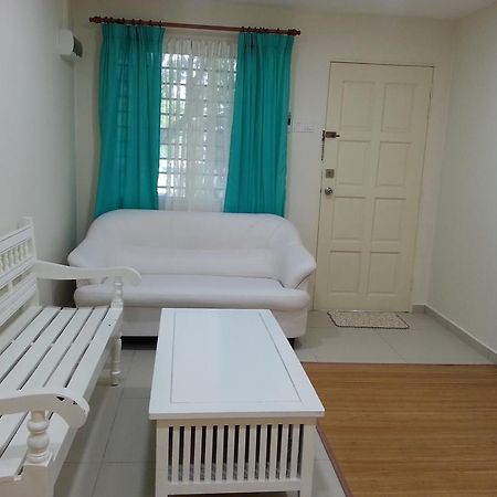 Homestay Wangsa Maju Seksyen 4 Kuala Lumpur Bagian luar foto